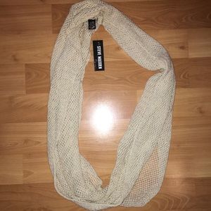Infinity scarf